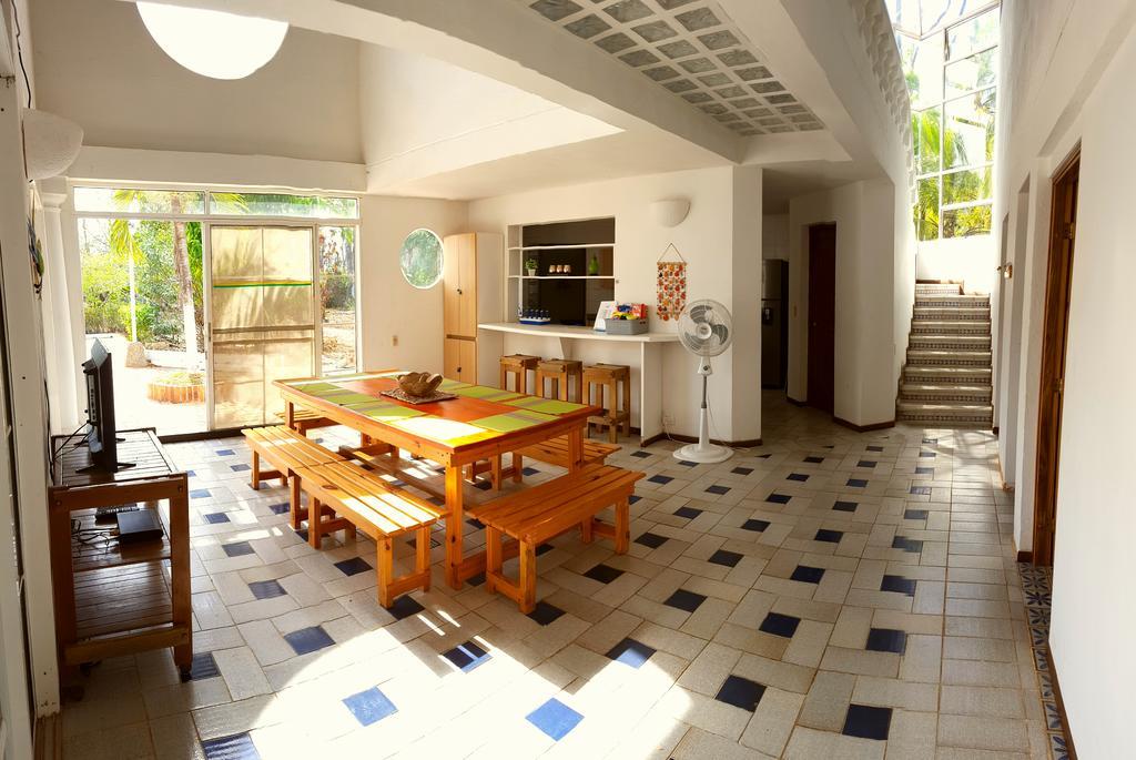 Pensão Coral House