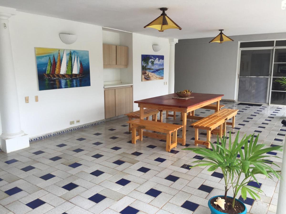 Pensão Coral House 3*